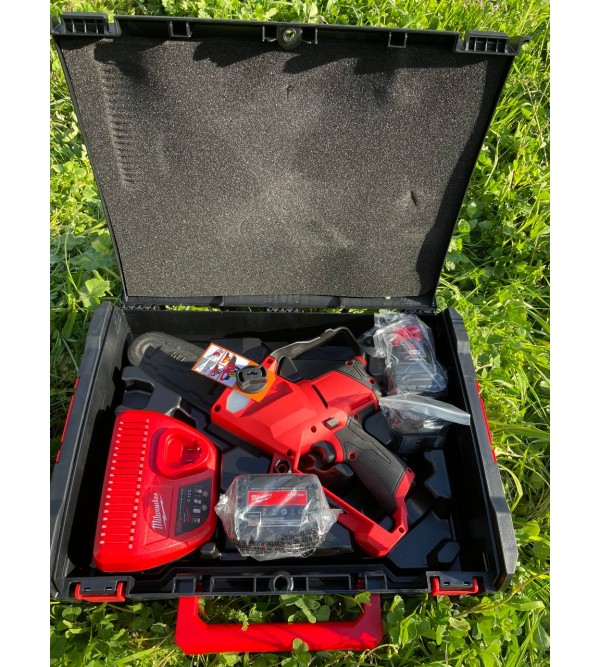 Motosega a batteria Milwaukee M12 FHS-602X